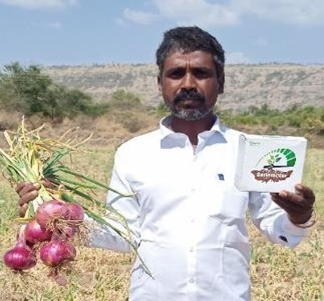 Farmer using Soilometer